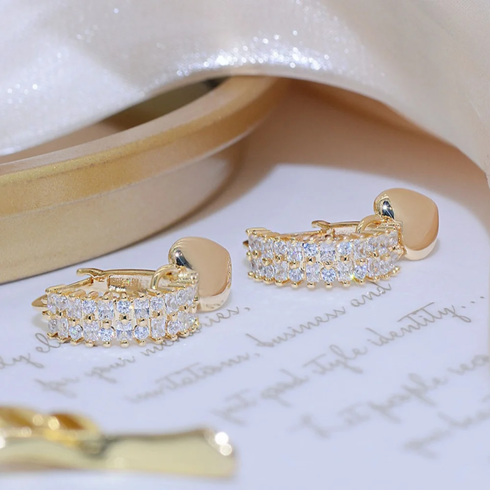 ❤️14k gold diamond earrings❤️ - Picture 6 of 9